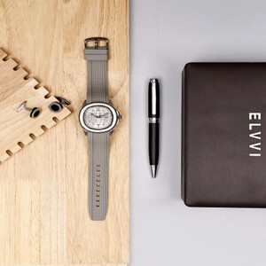 ‎ هدية رجالية مميزة من الفي