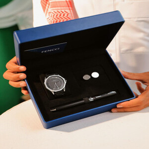 ‎ هدية رجالية فاخرة من فنشي