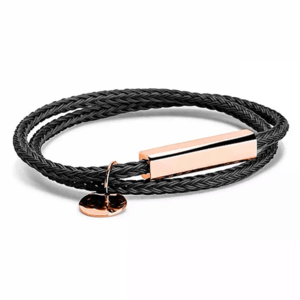 A gift to express your feelings in their purest form, with your loved one’s name engraved on the bracelet.