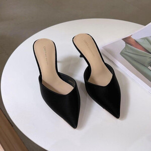 Women’s Classic Black Shoes