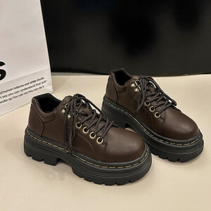 إمرأة ديربي أحذية الخريف النمط البريطاني الأحذية النسائية المتسكعون مع الفراء جولة تو قباقيب منصة حذاء رياضة كاجوال جلد الخريف Pr