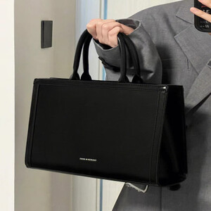 الكورية الجديدة حقيبة نسائية صغيرة حقيبة سعة كبيرة الصلبة بولي Leather جلد الإناث حقيبة يد الخريف الشتاء خمر بسيطة محكم حقيبة كروسبودي