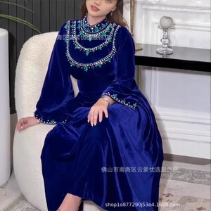 فستان طويل مخملي على طراز الشرق الأوسط مع سحاب وأحجار الراين المائية للنساء المسلمات عباية المملكة العربية السعودية لون أخضر