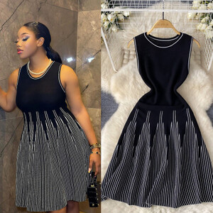 فستان قصير للنساء فساتين A Line Bodycon Vestidos ملابس الشارع بدون أكمام رقبة مستديرة أنيقة محبوكة Y2k نادي الحفلات سليم صالح 2025