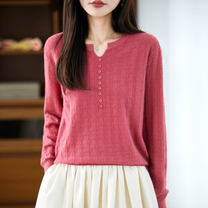 2025 الخريف/الشتاء البلوز المرأة الكشمير محبوك سترة دافئة المرأة سترة الكشمير المعنقة الملابس النسائية الفريدة