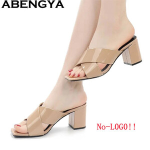 المفتوحة تو كعب مربع النعال النساء بسيطة مريحة البغال النعال امرأة 2025 الصيف الكلاسيكية الساخن أحذية الحفلات الشاطئ Mujer