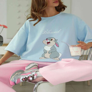 Kawaii الأرنب طباعة الأبيض 100  القطن الأمريكية ملابس الشارع الشهير المرأة التي شيرت قصيرة الأكمام س الرقبة المتضخم التي شيرت صيف 2025