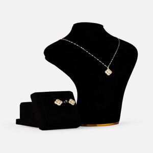 ‎ طقم نسائي من حلق وسلسال بلون ذهبي