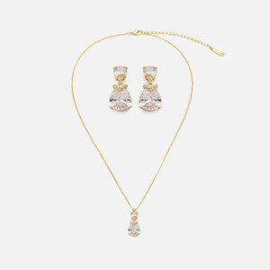 ‎ طقم نسائي من حلق وسلسال بلون ذهبي