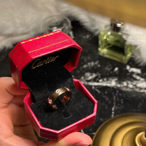 خاتم نسائي من كارتير Cartier