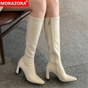 MORAZORA 2022 حجم كبير 33-43 النساء أحذية سميكة عالية الكعب ساحة تو أحذية الشتاء جلد طبيعي بلون حذاء برقبة للركبة