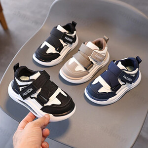 أطفال أحذية أحذية رياضية من الجلد 2025 جديد الخريف بنين بنات حذاء كاجوال الأطفال المضادة للانزلاق احذية الجري حذاء تزلج خفيف الوزن