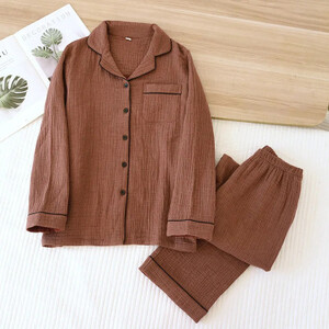 طقم بيجامة للزوجين ربيعي جديد لعام 2026 100  قطن بأربعة طبقات من الشاش للرجال والنساء سراويل طويلة بأكمام طويلة قطعتين ملابس منزلية